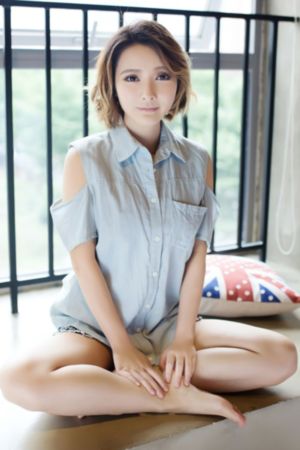 中文人妻久久精品一区二区_4K全集免费播放