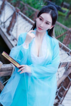 狠狠色噜噜狠狠狠7777奇米_中英字幕1080