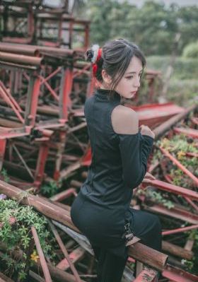 男女激情感视频午夜在线观_720高清免费观看
