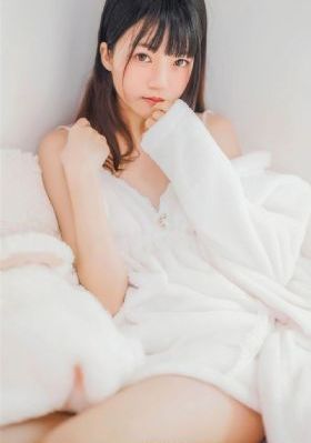 丝袜OL美脚秘书在线播放_影视大全免费在线观看播放